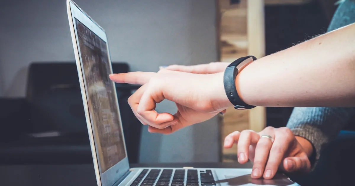 WordPress vs sito custom: quella scelta che nessuno ti spiega bene